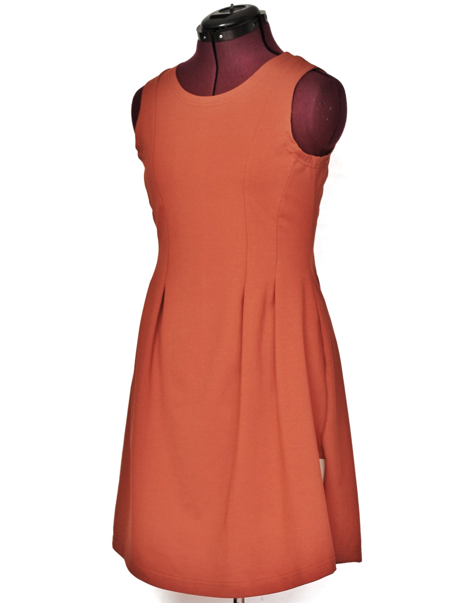 Damenkleid aus nachhaltiger Naturfaser